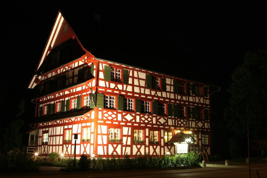Hotel Garni Frohsinn Uttwil Buitenkant foto