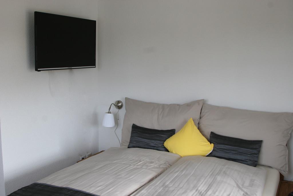 Hotel Garni Frohsinn Uttwil Kamer foto