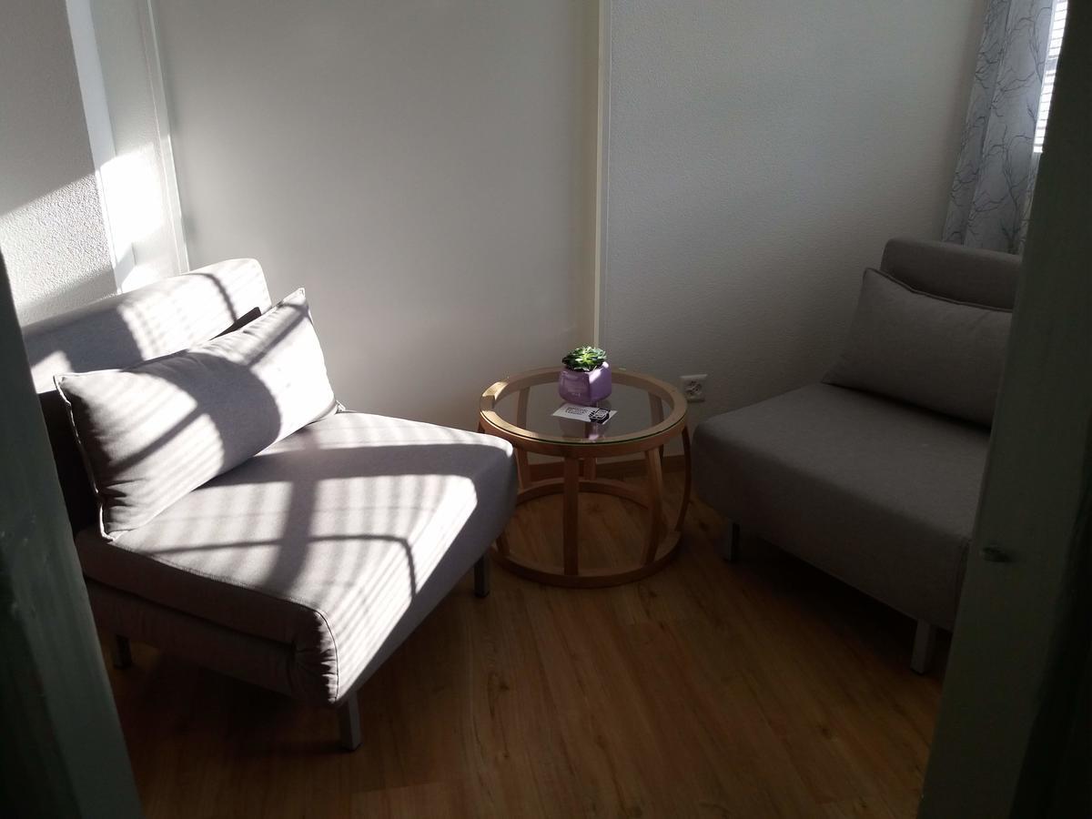 Hotel Garni Frohsinn Uttwil Buitenkant foto