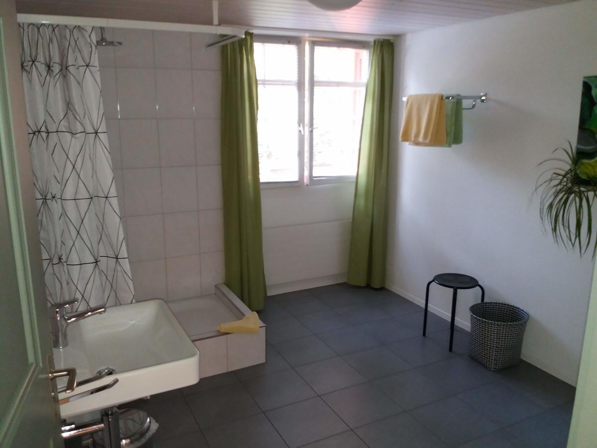 Hotel Garni Frohsinn Uttwil Buitenkant foto