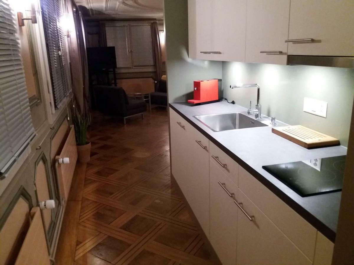 Hotel Garni Frohsinn Uttwil Buitenkant foto